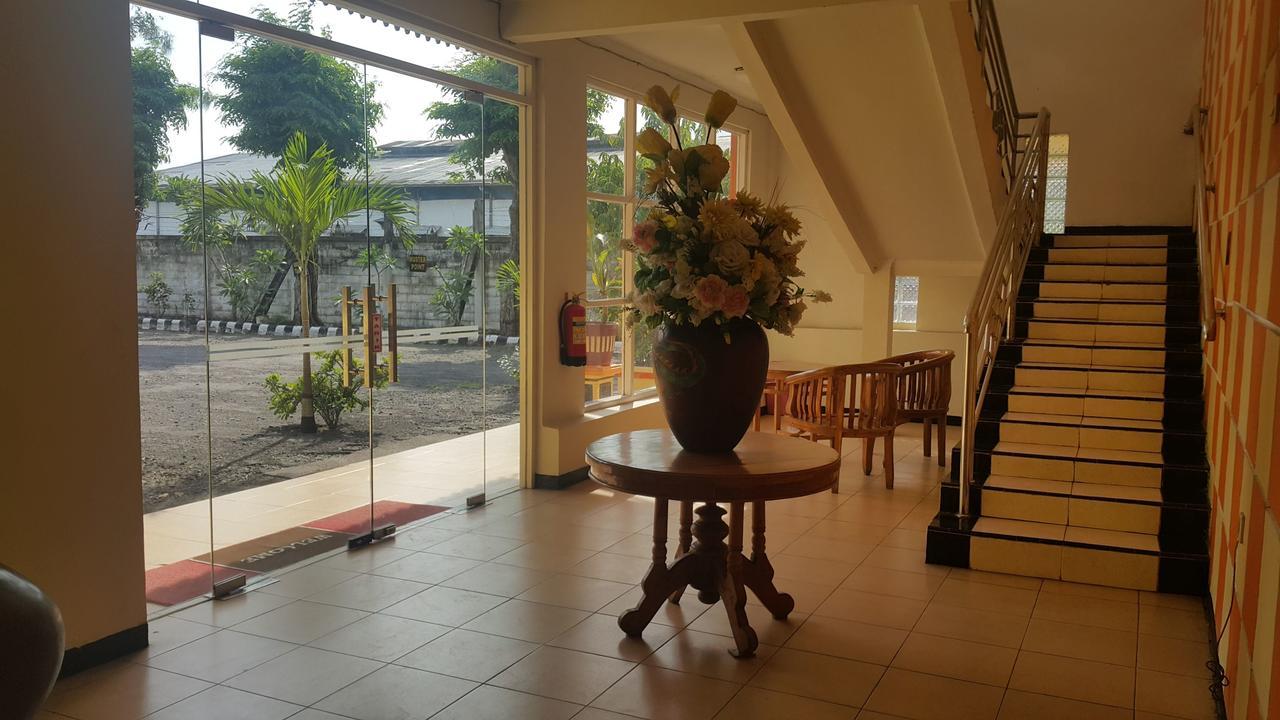 Sinar Bintang Hotel Cepu Exteriér fotografie